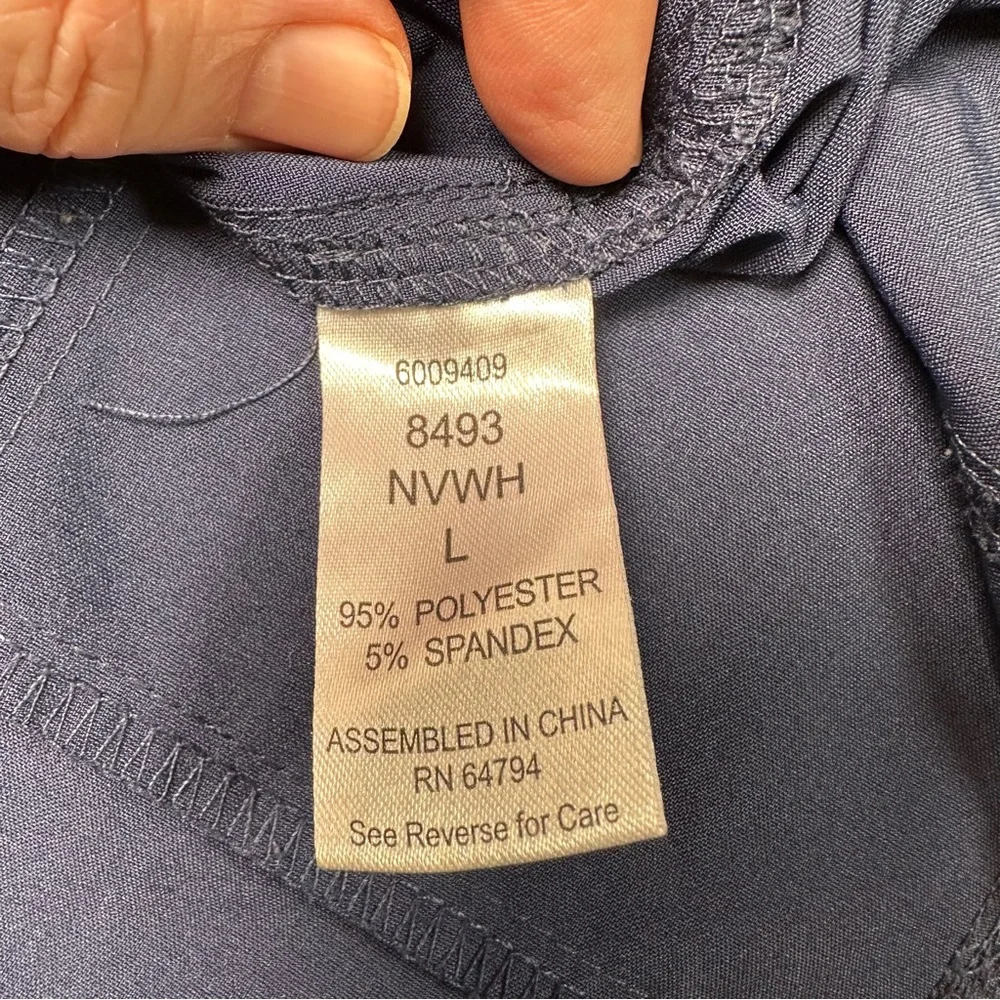 Med Couture Women's L Deep Blue Short Sleeve Scrub Top - Picture 10 of 11